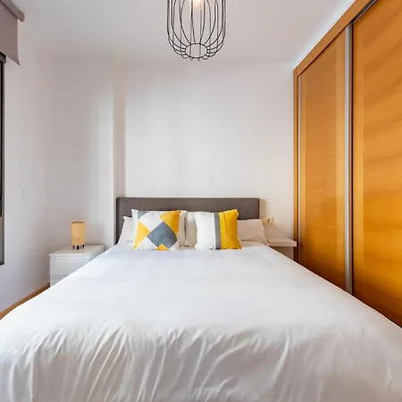 Apartment Ct 378 - Faro's Citycenter - Cityapartment For 4 With Parking Malaga